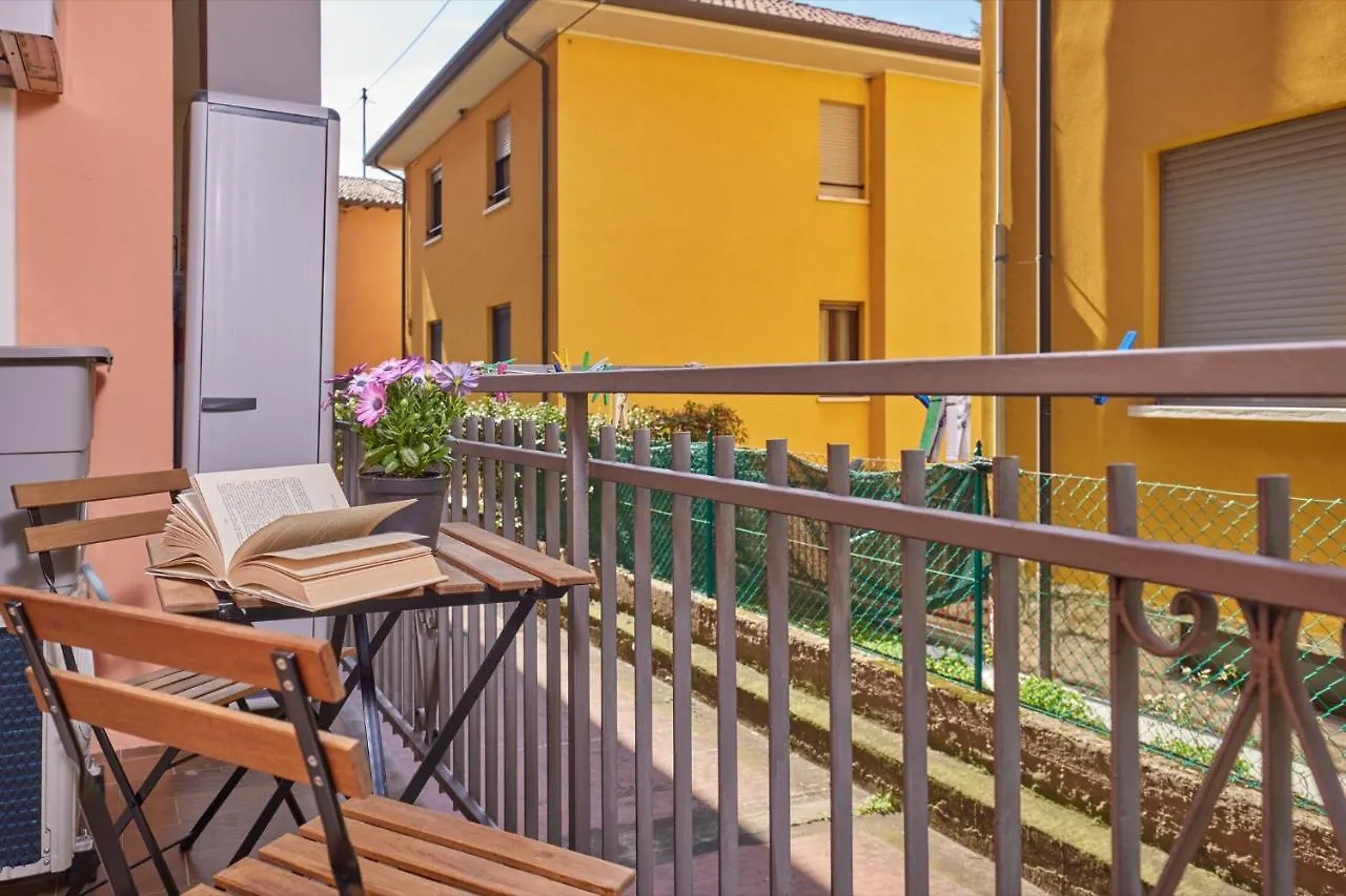 Gionno'S Apartment Torri Del Benaco